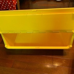 可愛い色の収納ケ-スの画像