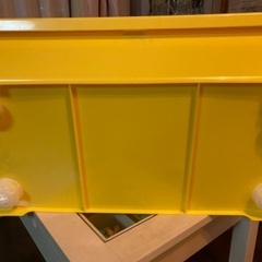 可愛い色の収納ケ-スの画像