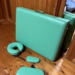 施術台　家の中で一回使用のみ　おまけ付きの画像