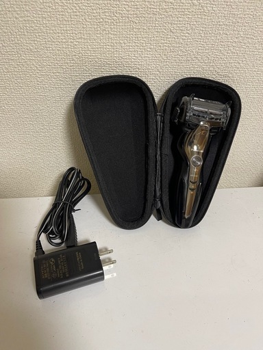 Panasonic シェーバー  ラムダッシュ ES-ST2P 黒 充電器