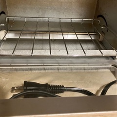 小泉成器のオーブントースターの画像