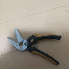 鉄切りハサミ