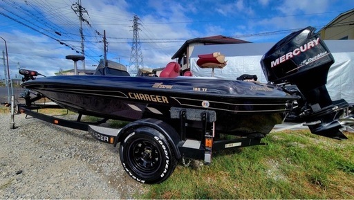 バスボート　
チャージャーボート、トレーラーセット