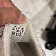adidas ultra boostスニーカーの画像