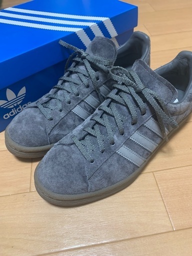 adidas スニーカー　サイズ26