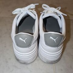厚底PUMAレディーススニーカー25センチ¥13200→¥1000の画像