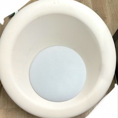 半額以下　中古　セット　軽量　軽い　doridori　iFam Easy Doing リバーシブルキッズテーブル キッズテーブル 丸 安全素材 滑り止め付き 床傷防止 子供 机 キッズ プレイ テーブル 子供用テーブル ベージュ　チェア　　キッズソファー 1人掛け かわいい ロータイプ 子供 椅子 背もたれ クッション　イス　いす 安全素材 滑り止め付き 床傷防止 ベージュグレー　北欧　韓国　おしゃれ　家具　リビング　おもちゃの画像