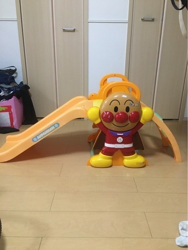 アンパンマン　滑り台　おもちゃ