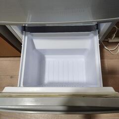 【～10/25取りに来れる方】SHARP 2018年 ノンフロン冷凍冷蔵庫 137L 左右付替開きの画像