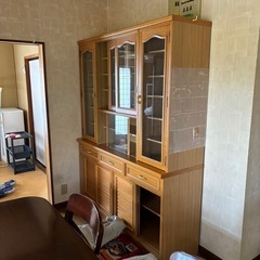 食器棚の画像