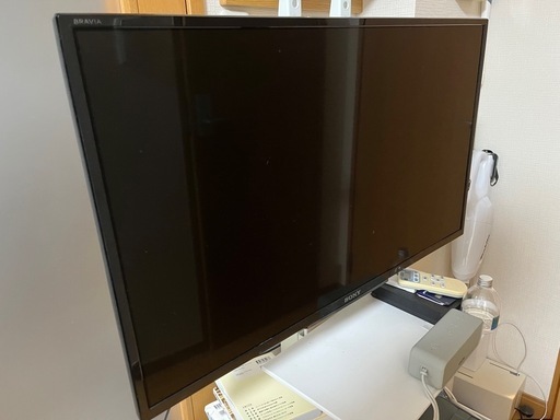 シャープTV 32インチ  TVスタンド付き(B-CASカードは無し)
