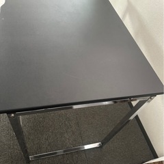 スタイリッシュデスクの画像