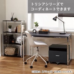 スタイリッシュデスクの画像