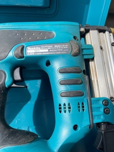マキタ 14.4V 充電式ピンタッカ PT350DRF(ジャンク品扱い)