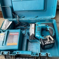 マキタ 14.4V 充電式ピンタッカ PT350DRF(ジャンク品扱い)の画像