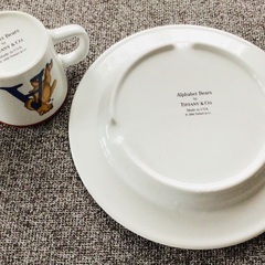 アメリカ製★ティファニー　アルファベットベアー★子供用　食器の画像