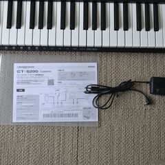 2019年製 美品カシオ電子キーボードCasiotone CT-S200BK(ブラック) 61鍵盤の画像