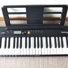 2019年製 美品カシオ電子キーボードCasiotone CT-S200BK(ブラック) 61鍵盤の画像