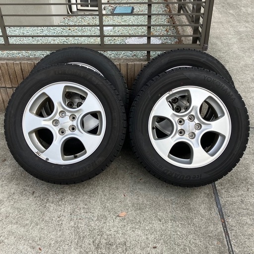 スタッドレスタイヤ215/60R16  スバル純正ホイール