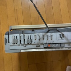 昭和レトロ　Victor 
ラジカセ　の画像