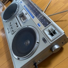 昭和レトロ　Victor 
ラジカセ　の画像