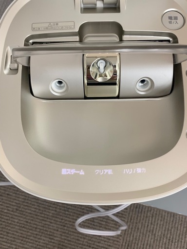 美品　Panasonic スチーマーナノケア