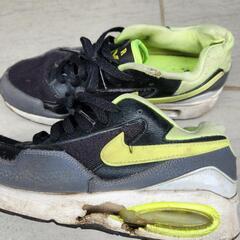 【お取引中】NIKE　AIRMAX　黒×黄色　汚れ破れありの画像