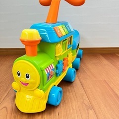 乗って遊べる！ブルーイントレイン