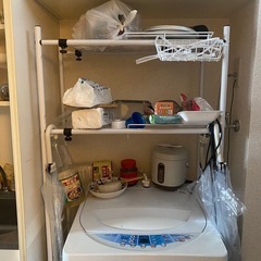 洗濯機の上のブラケット