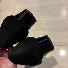 オデットエオディール　　パンプス23.5㎝の画像