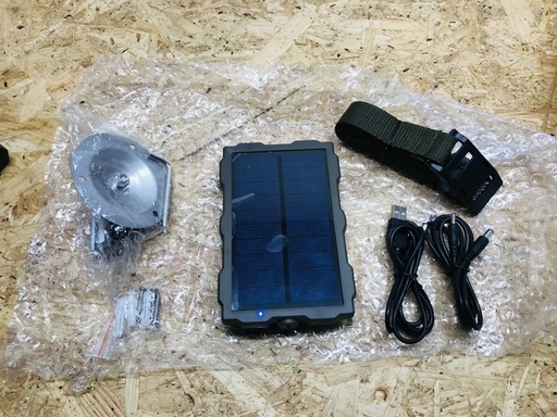 【塚本無線】トレイルカメラ用ソーラー充電器 USBケーブル付属【アウトドア】ポータブル