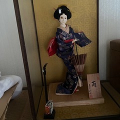 　 日本人形 