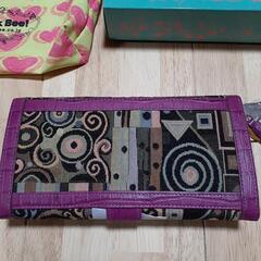 タグ付き新品　Think Bee Just Heart 長財布　バック、箱付の画像