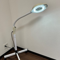 スタンドLEDライト