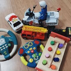 美品　サウンド　おもちゃ　乗り物　バイク　汽車　パトカー
