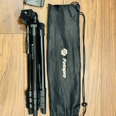 【中古】スマホ三脚120cm(Fotopro)4段階 調節 小型 3WAY 雲台 収納袋 スマホ用 スマホホルダー iPhone Android ビデオカメラ カメラ デジカメ 一眼レフ 対応 アルミ製 DIGI-204 BK ブラックの画像