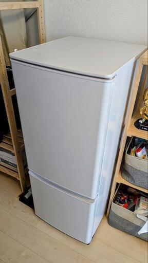 値下げしました！【美品】三菱冷蔵庫（MR-P15H-W）146Ｌ 2023年製　一人暮らし※11月23日〜30日に引き取り出来る方