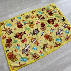 【美品】アンパンマン 膝掛け ブランケット ハーフケット  毛布...