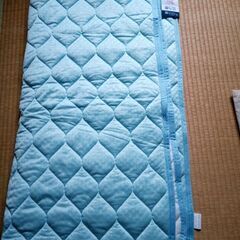 クール敷きパッド（取り引き中）