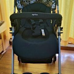 ソラリア　カレイドブラック　アップリカ製ベビーカー