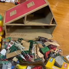 おもちゃ大量の画像