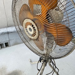 工場扇風機の画像