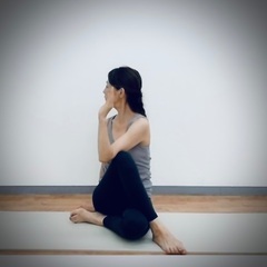 初心者向けヨガ🧘‍♀️無料体験中の画像