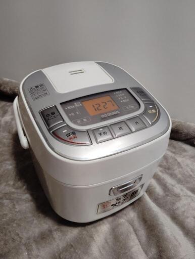 アイリスオーヤマ　炊飯器　3合