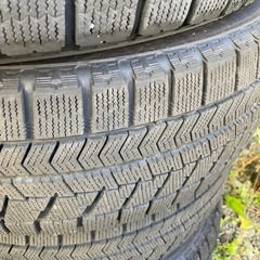 【商談中
】ブリヂストン　スタッドレス　タイヤ 4本 VRX 2019製造　中古の画像