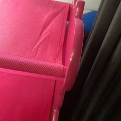 おもちゃ収納棚の画像