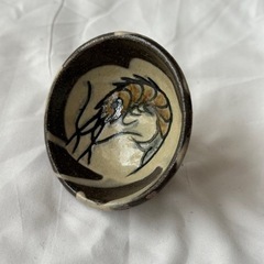 値下げ！金城敏男　壺屋焼　ぐい呑み　海老文、魚文　出品５の画像