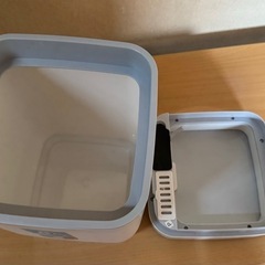 ゴミ箱の画像