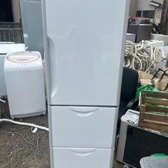 【無料】日立　冷蔵庫　302L 2010年