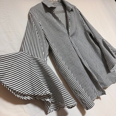 🌈美品　ストライプシャツ　フリル袖　Fの画像